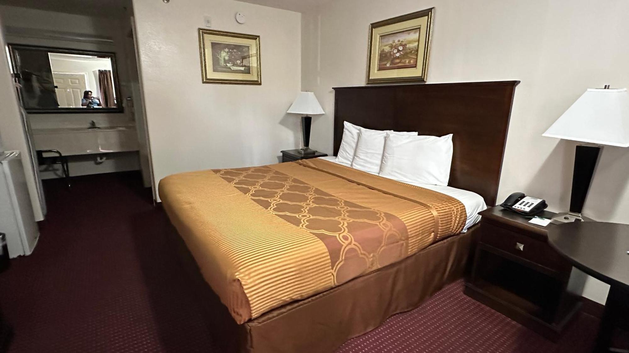 Carom Inn A Travelodge By Wyndham Denham Springs-Baton Rouge Bagian luar foto